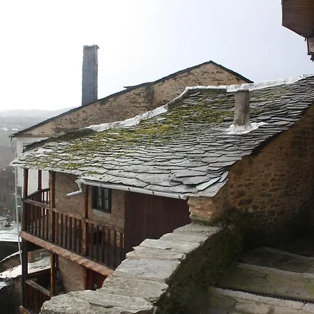 Kır Evi Dos Infantas Lilas Valdespino